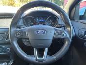 FORD FOCUS 2018 (18)