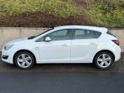 VAUXHALL ASTRA 2013 (13)