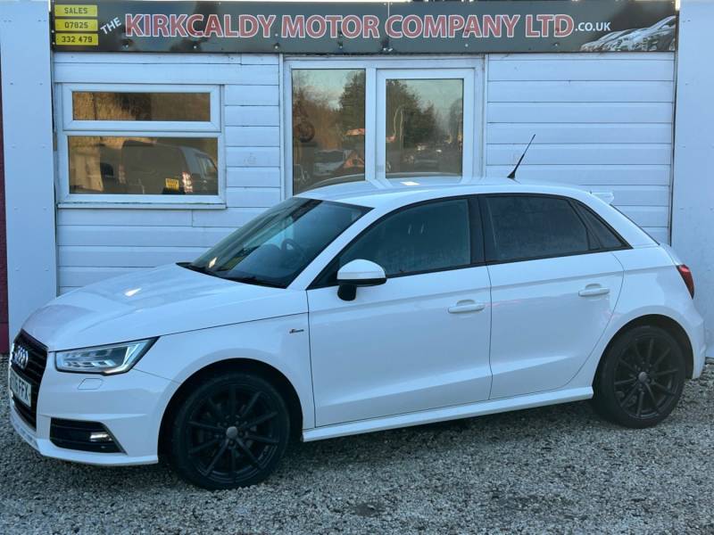 AUDI A1 2016 (16)